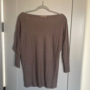 Brown Off-the-Shoulder Sweater with Three-Quarter Sleeves